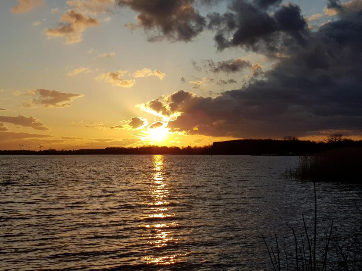 Seensucht & Urlaubstraeume, Ferienwohnung "Seeadler" Grossraeschen Luaran gambar